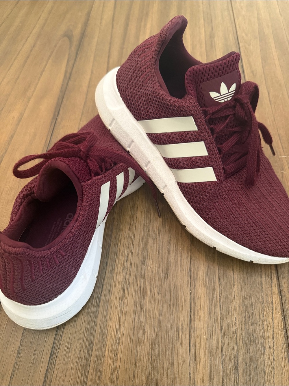Adidas Womens Swift Run Shoes Sneakers -